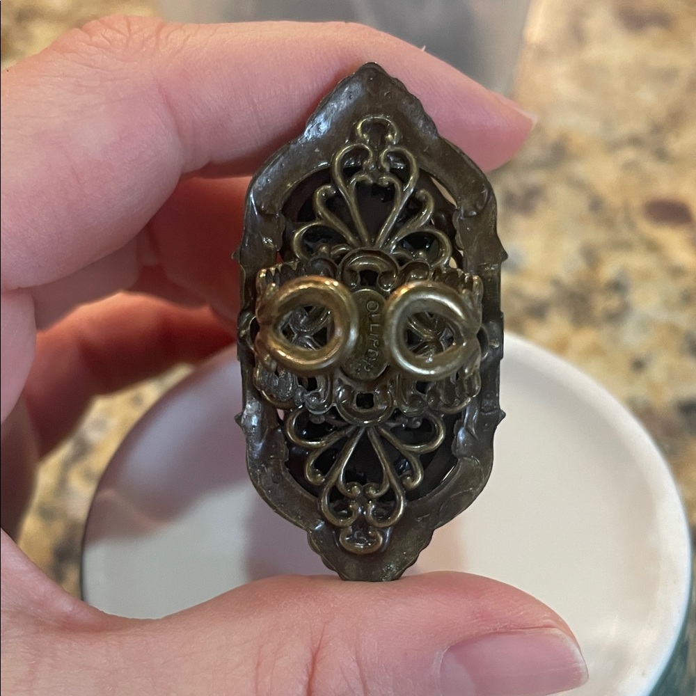 Antique Style Black Statement Ring - image 4